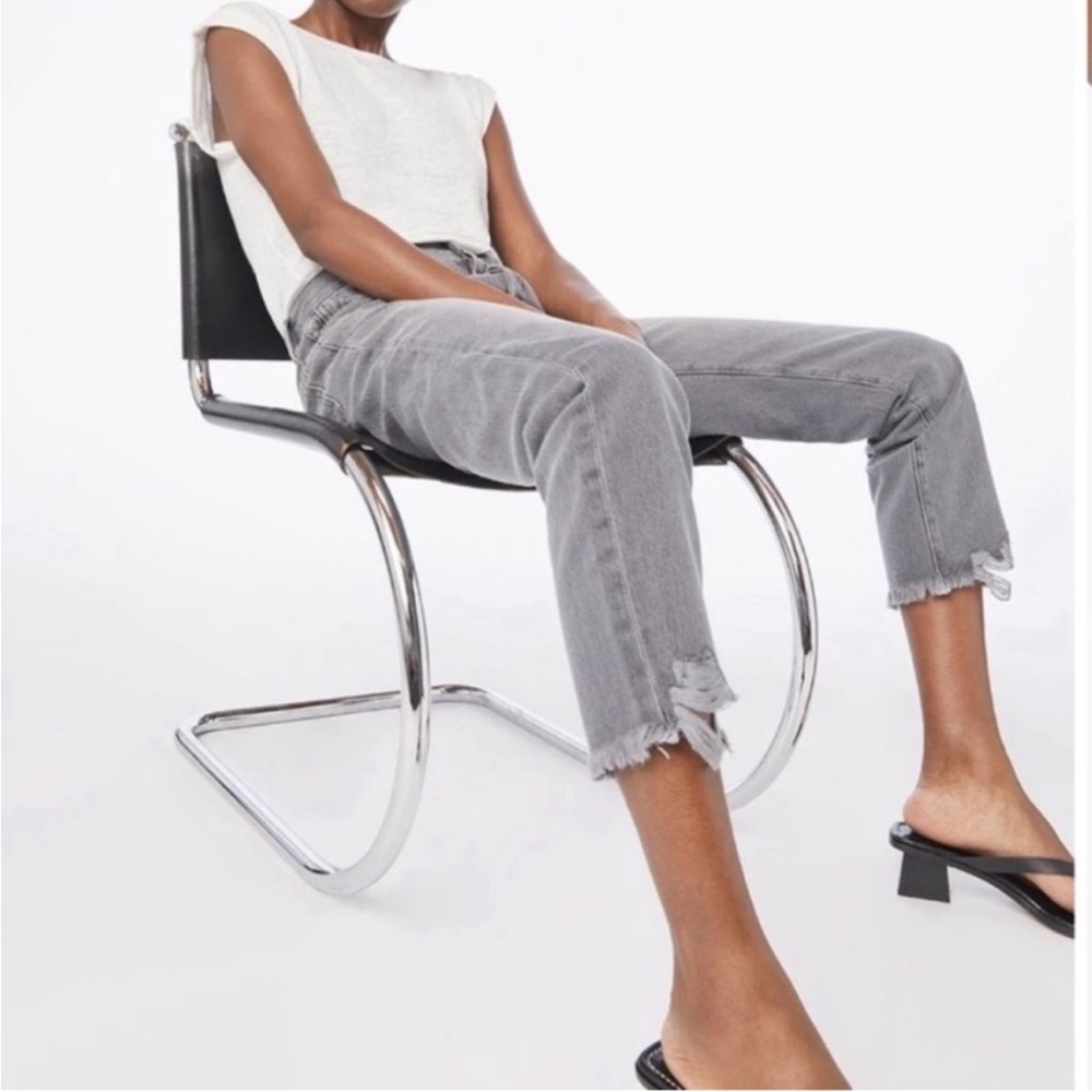 Frame 29x24 Le Stevie Raw Edge boyfriend Jeans 0027 light gray distressed